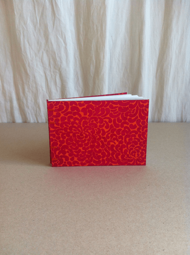 Agenda à remplir - Format paysage - Rouge à motifs