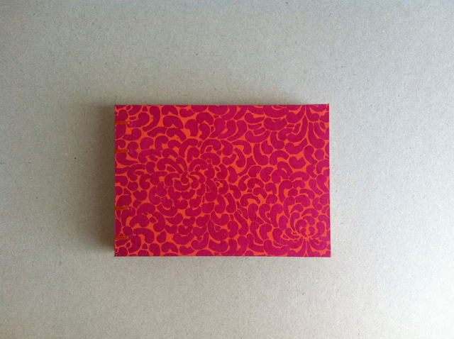 Agenda à remplir - Format paysage - Rouge à motifs