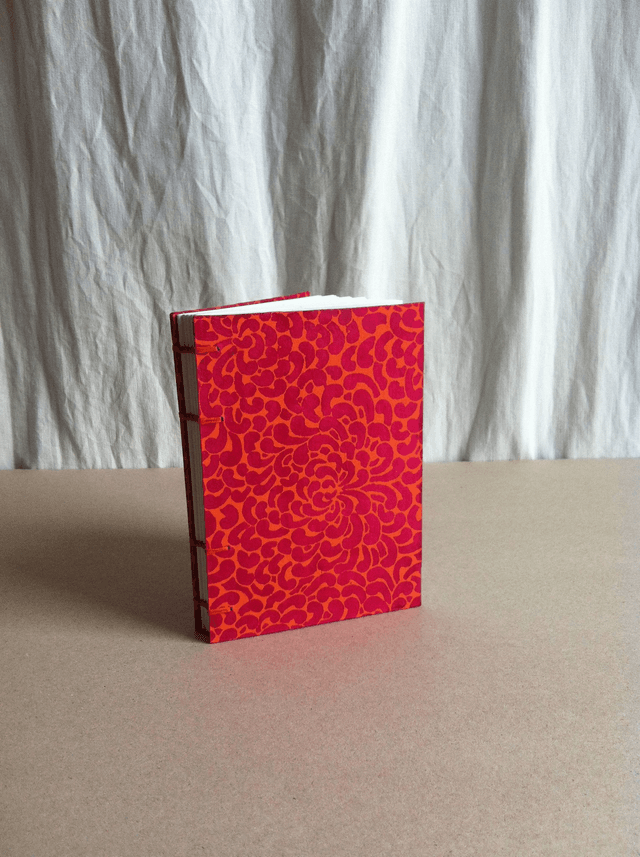 Agenda à remplir - Rouge à motifs