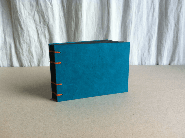 Carnet de croquis, pages noires - Bleu